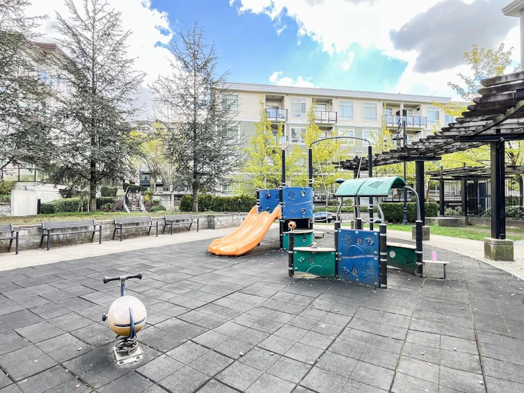 215-13733 107a Avenue, Surrey, BC, V3T 0B7 - 20