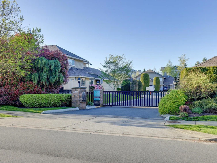 136-16275 15 Avenue, Surrey, BC, V4A 1L4 - 2