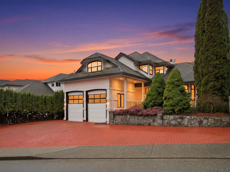 2271 Sorrento Drive, Coquitlam, BC, V3K 6P4