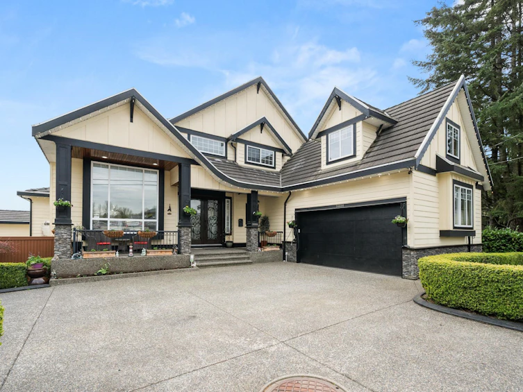 14444 82a Avenue, Surrey, BC, V3S 2L9