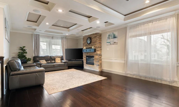 8363 Victoria Drive