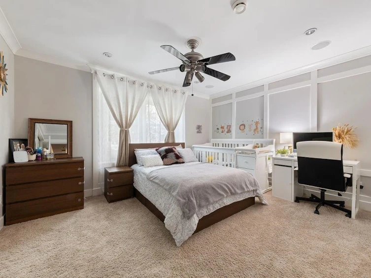 8363 Victoria Drive, Vancouver, BC, V5P 4A8 - 5