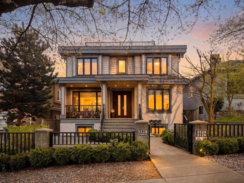 3128 Graveley Street, Vancouver BC V5K 3K6