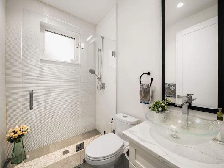 3128 Graveley Street, Vancouver, BC, V5K 3K6 - 19