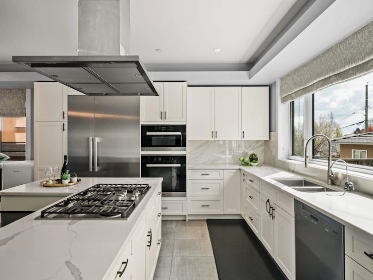 3128 Graveley Street, Vancouver, BC, V5K 3K6 - 7
