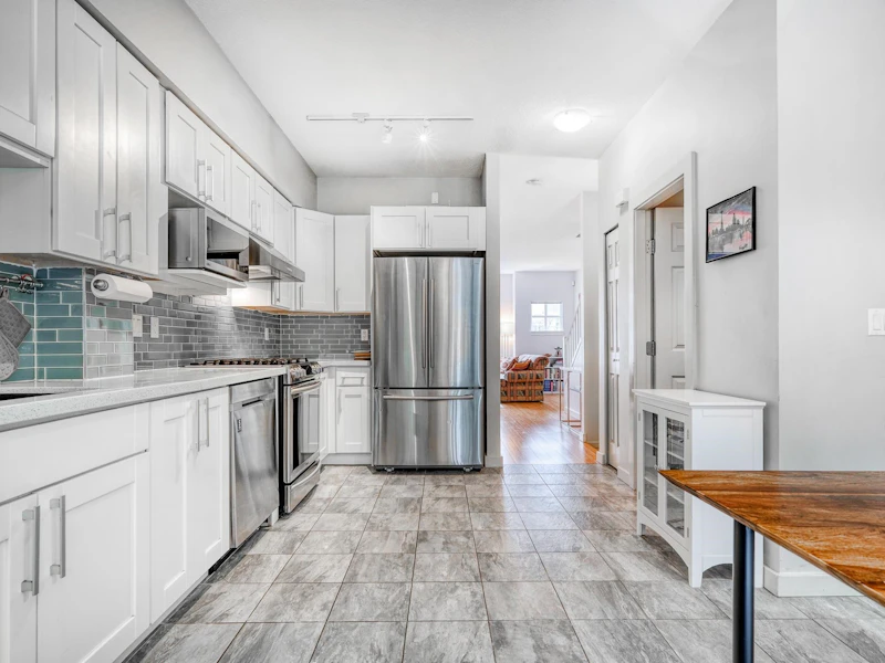 3264 Clermont Mews, Vancouver BC V5S 4X3