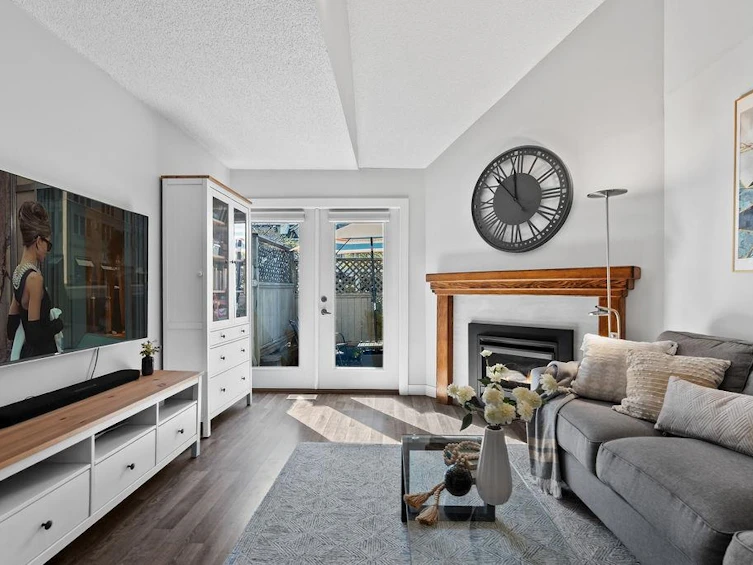 26-230 W 15th Street, North Vancouver, BC, V7M 1S2 - 5