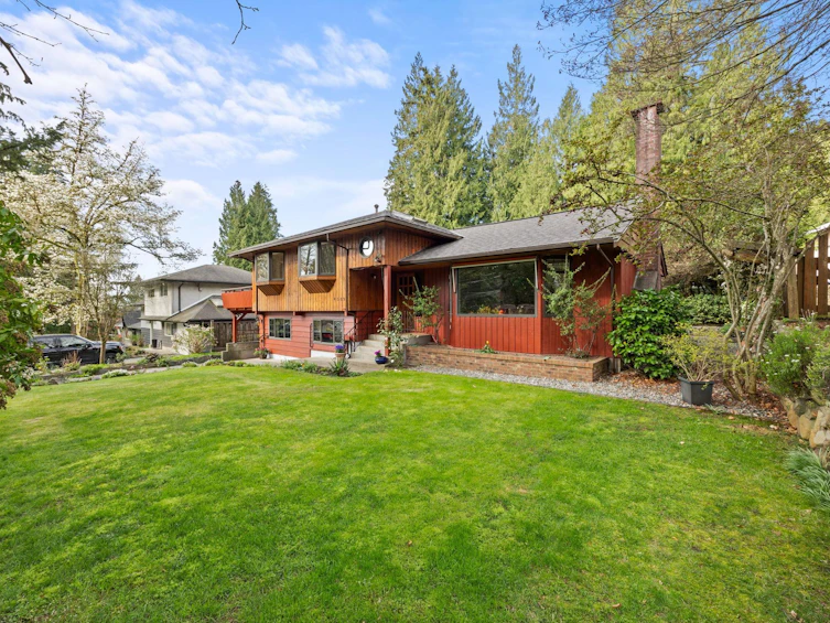 4589 Ramsay Road, North Vancouver, BC, V7K 2N6 - 2
