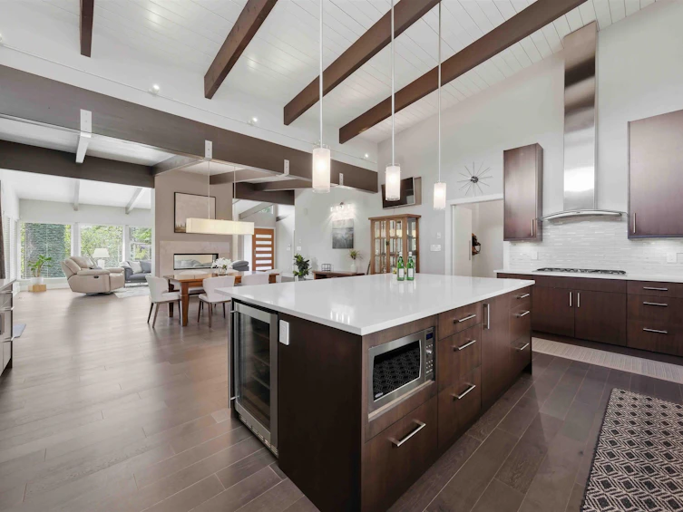 672 E St James Road, North Vancouver, BC, V7N 1L6 - 28