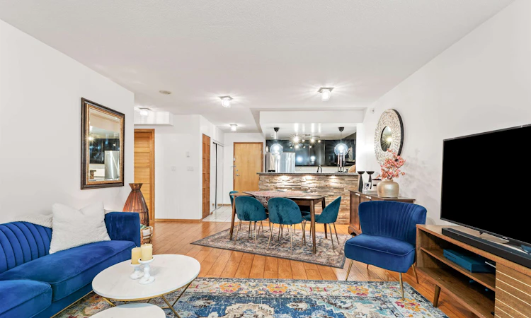306-1328 W Pender Street