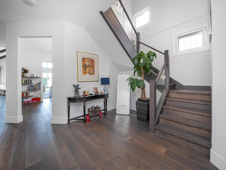5500 52 Avenue, Delta, BC, V4K 2C5 - 6