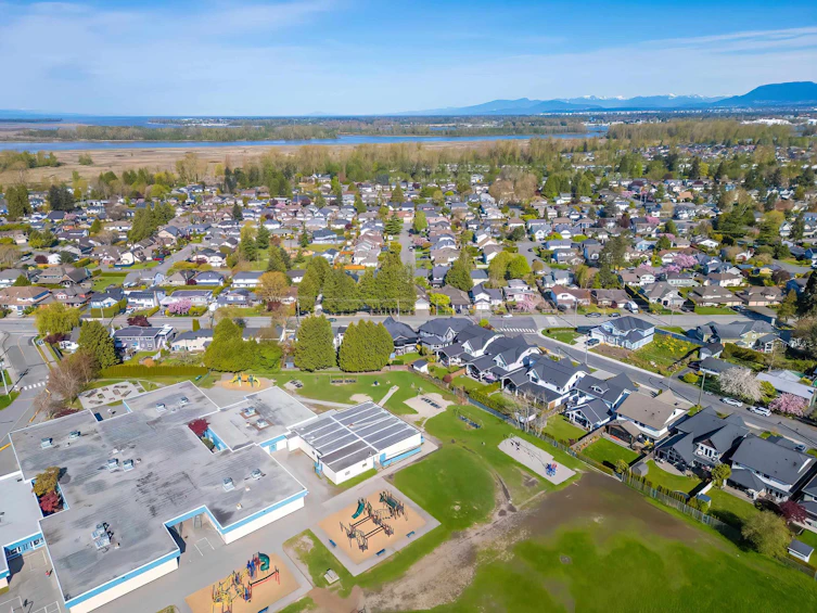 5500 52 Avenue, Delta, BC, V4K 2C5 - 3
