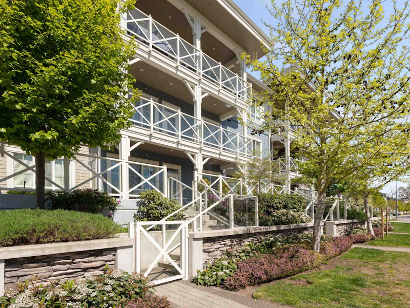 125 - 5535 Admiral Way, Delta BC