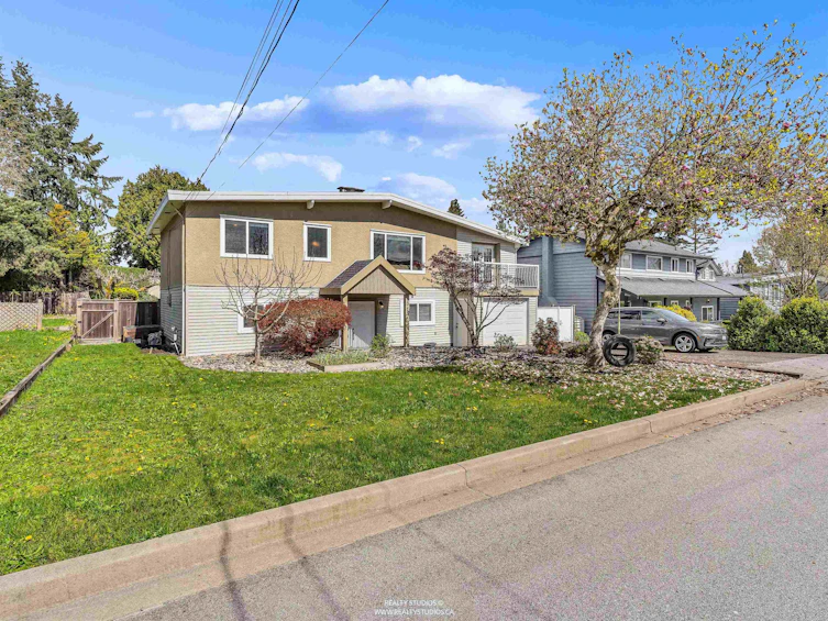 1975 Routley Avenue, Port Coquitlam, BC, V3C 1A8 - 35