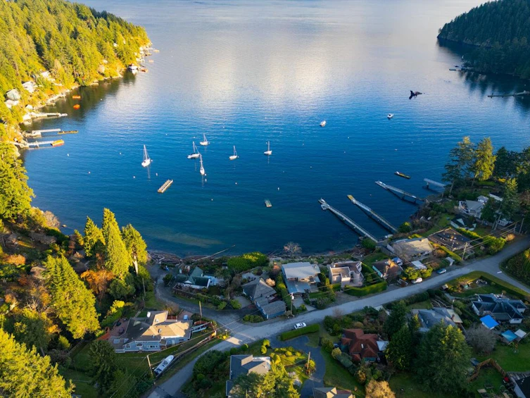 433 Senator Place, Bowen Island, BC, V0N 1G1 - 33