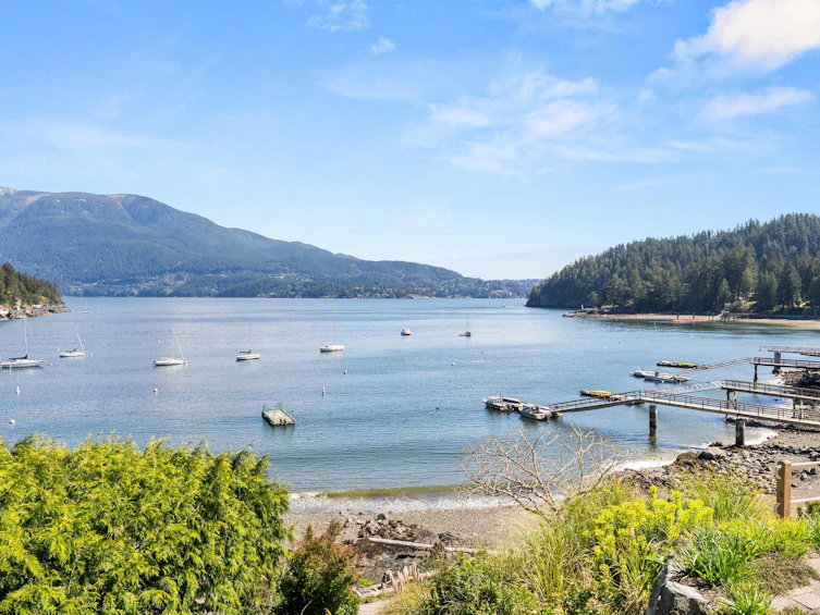 433 Senator Place, Bowen Island, BC, V0N 1G1 - 2