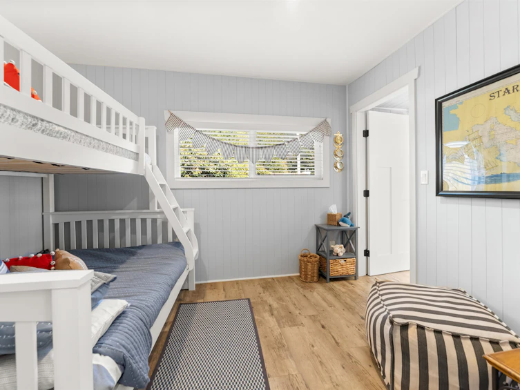 433 Senator Place, Bowen Island, BC, V0N 1G1 - 26