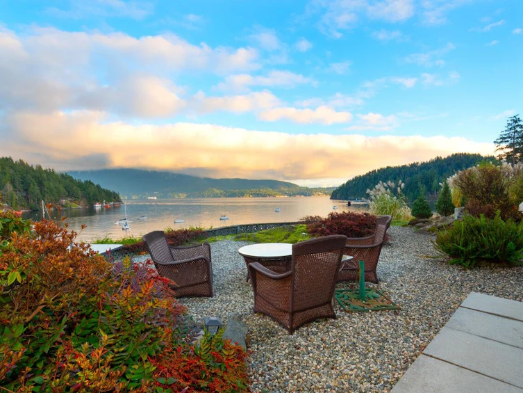433 Senator Place, Bowen Island, BC, V0N 1G1 - 3