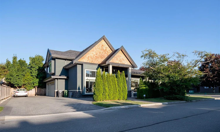 9491 Glenbrook Drive