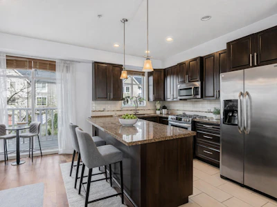 18-20738 84 Avenue - 4