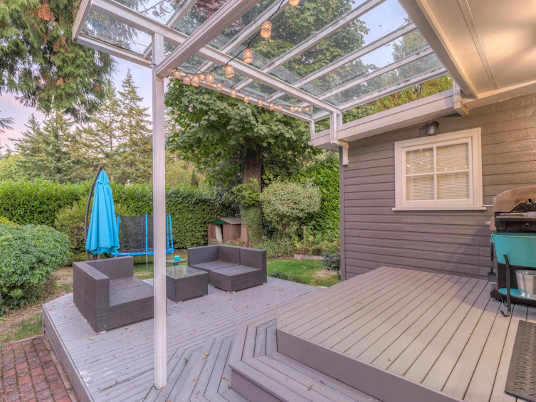 6431 Rosebery Avenue, West Vancouver, BC, V7W 2C5 - 6