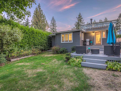 6431 Rosebery Avenue - 5