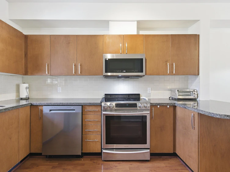 136-935 Ewen Avenue, New Westminster, BC, V3M 0A1 - 6