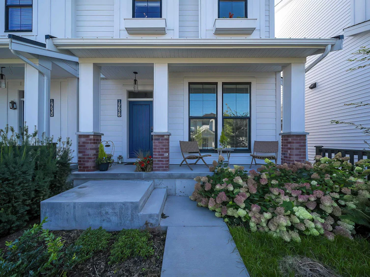 19628 75a Avenue, Langley, BC, V2Y 3T2 - 2