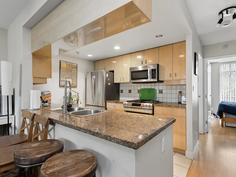 2P-1033 Marinaside Crescent, Vancouver, BC, V6Z 3A3 - 10