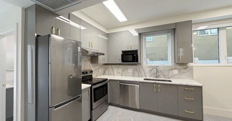 10xx E 62nd Ave Vancouver BC, Vancouver, BC, V5X 2H1 - 7