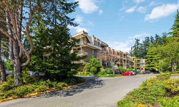 214-1760 Southmere Crescent Crescent