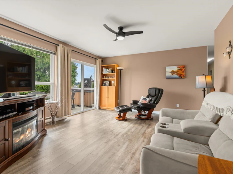 6365 Homestead Avenue, Sechelt, BC, V7Z 0M7 - 9