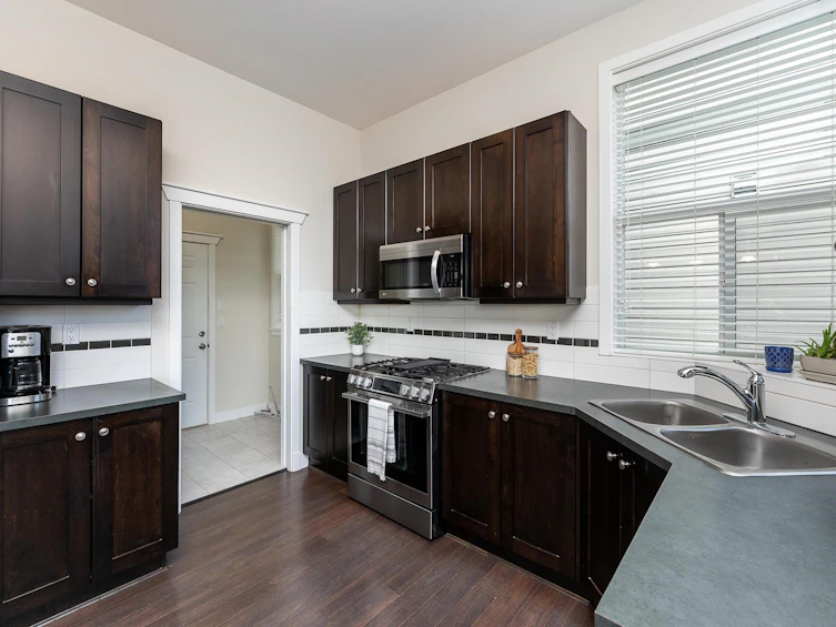 3416 Galloway Avenue, Coquitlam, BC, V3E 0B8 - 4