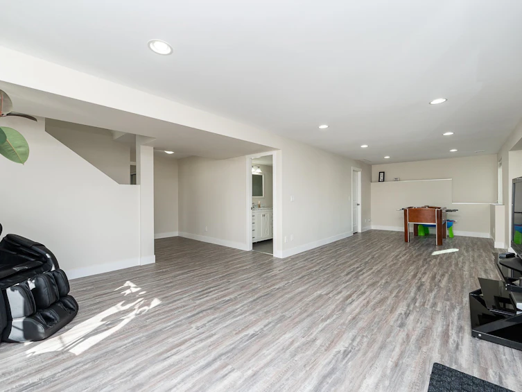 3416 Galloway Avenue, Coquitlam, BC, V3E 0B8 - 24