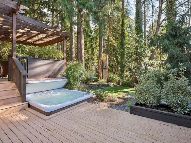 2857 Violet Street, North Vancouver, BC, V7H 2L7 - 26