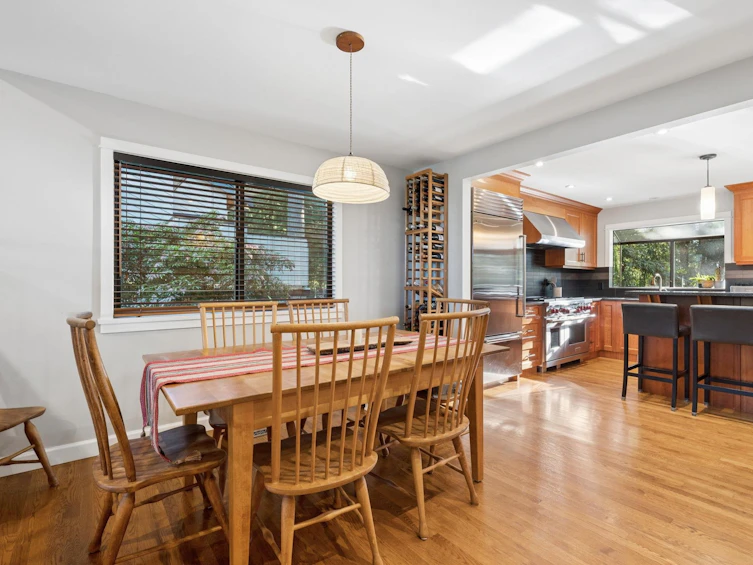 2857 Violet Street, North Vancouver, BC, V7H 2L7 - 9