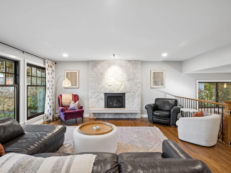 2857 Violet Street, North Vancouver, BC, V7H 2L7 - 5