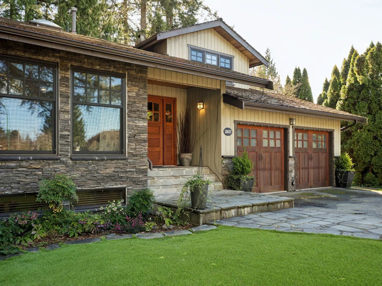 2857 Violet Street, North Vancouver, BC, V7H 2L7 - 3