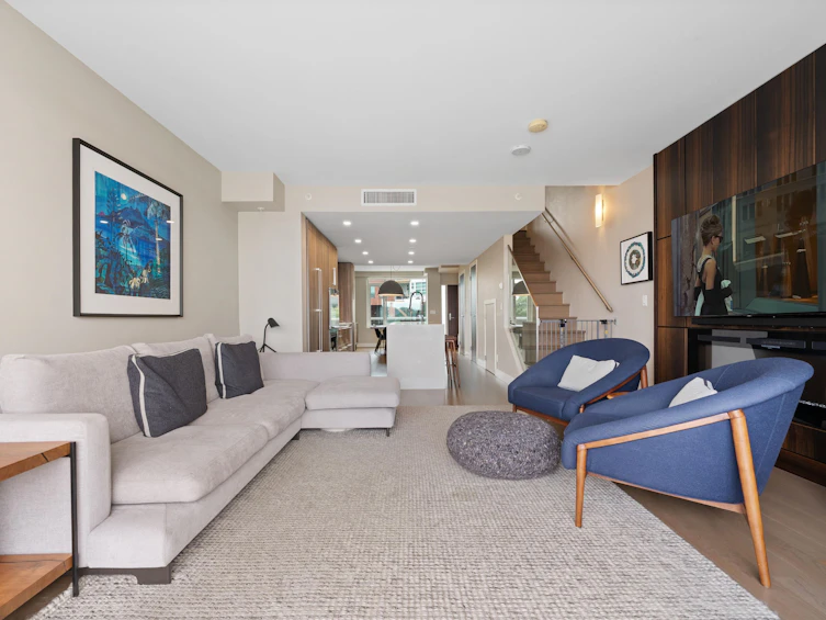 TH210-210 Salter Street, New Westminster, BC, V3M 0J9 - 3