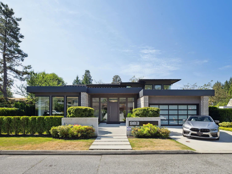 983 Tudor Avenue, North Vancouver, BC, V7R 1X6 - 38