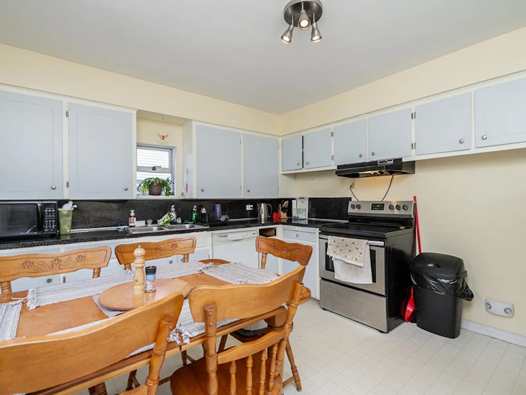 11031 131a Street, Surrey, BC, V3T 3S1 - 4