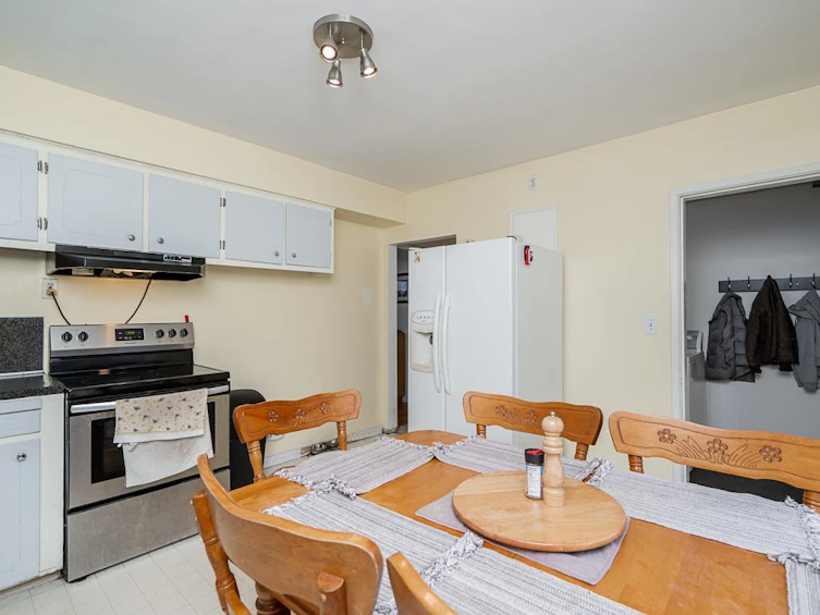 11031 131a Street, Surrey, BC, V3T 3S1 - 5