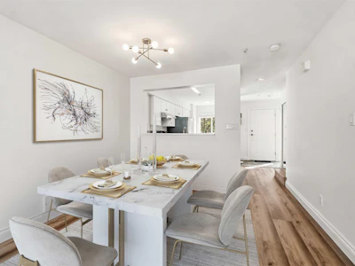 8433 Jellicoe Street - 3