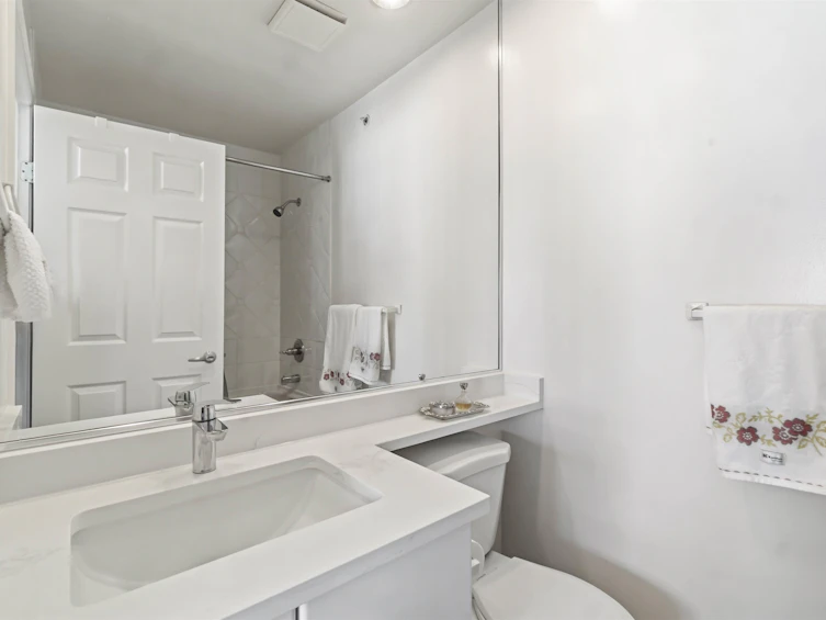 8433 Jellicoe Street, Vancouver, BC, V5S 2J4 - 16