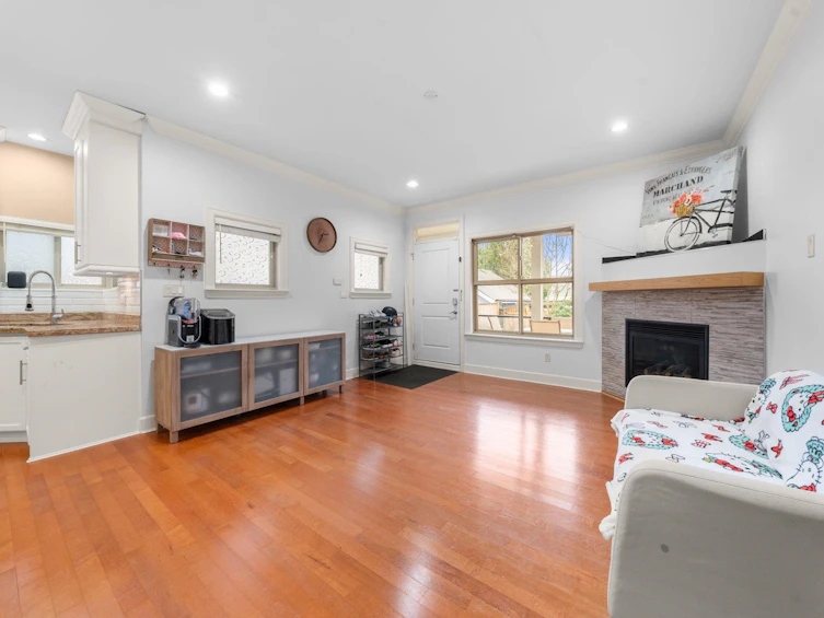 341 E 8th Street, North Vancouver, BC, V7L 1Z2 - 13