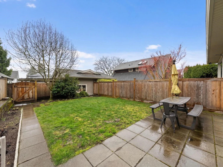 341 E 8th Street, North Vancouver, BC, V7L 1Z2 - 17