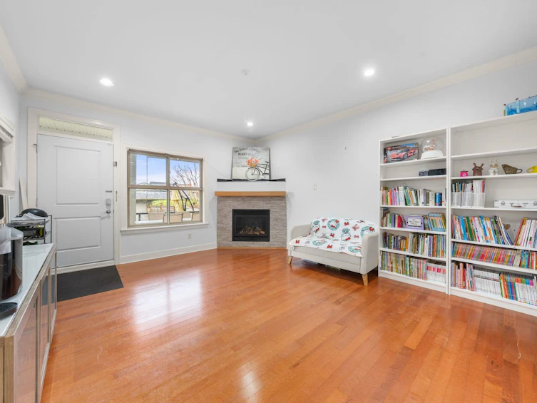 341 E 8th Street, North Vancouver, BC, V7L 1Z2 - 14