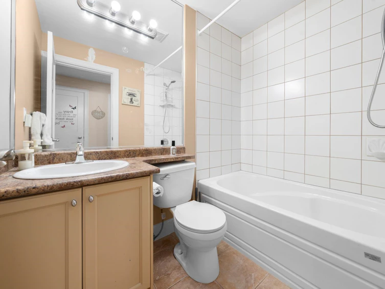 341 E 8th Street, North Vancouver, BC, V7L 1Z2 - 37