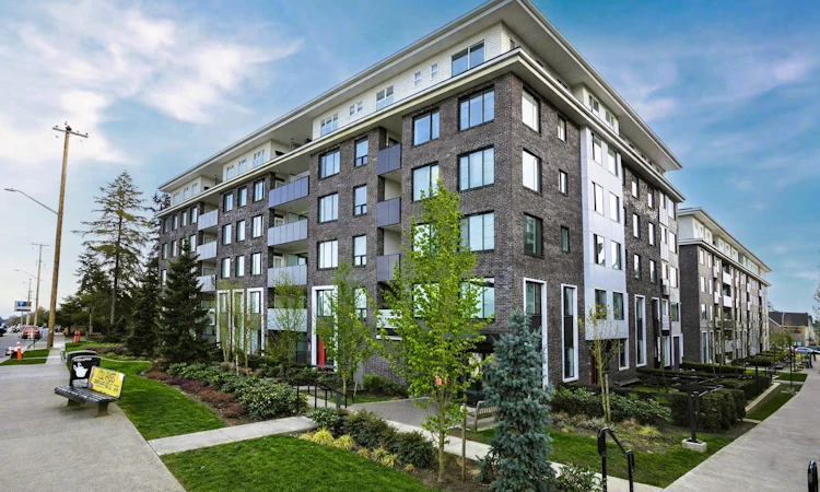 306-15858 Fraser Highway