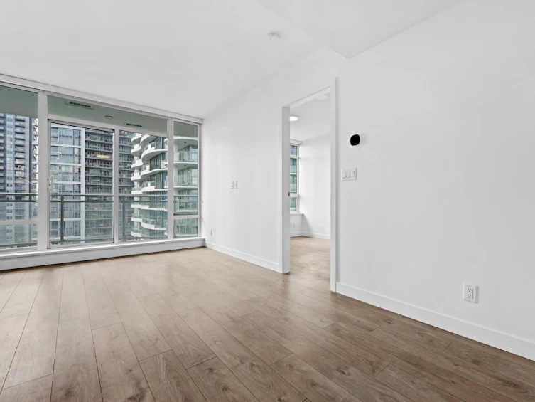 1207-13318 104 Avenue, Surrey, BC, V3T 0R2 - 13